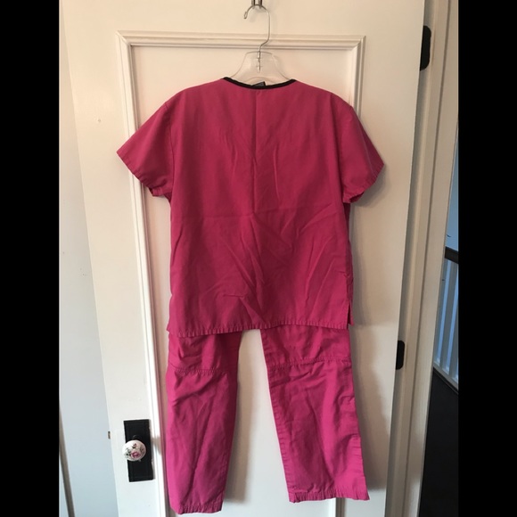 Cherokee Scrub Set Office Staff Embroidered - Picture 2 of 8